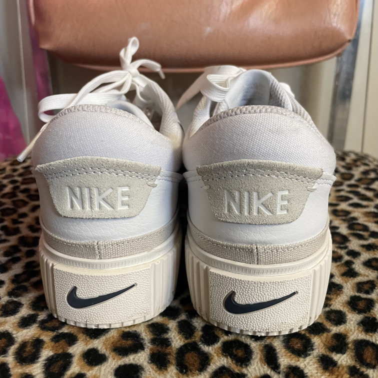 Sneakers Nike Size 9