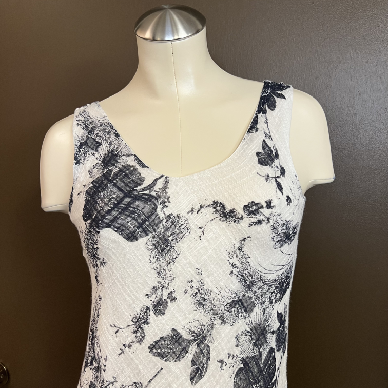 Dresses Charlie B Size Small
