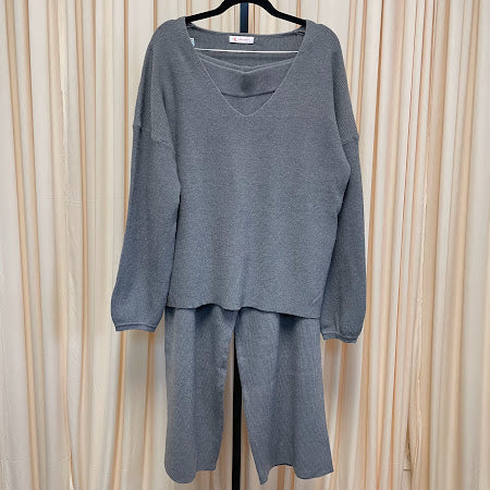 Two Piece Set Kirundo Size Large
