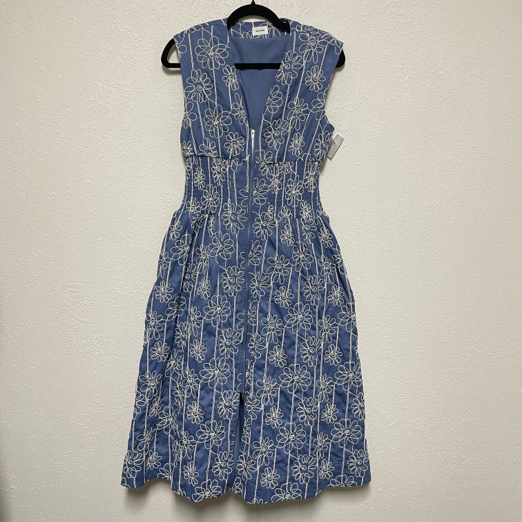 Dresses aureum Size Small