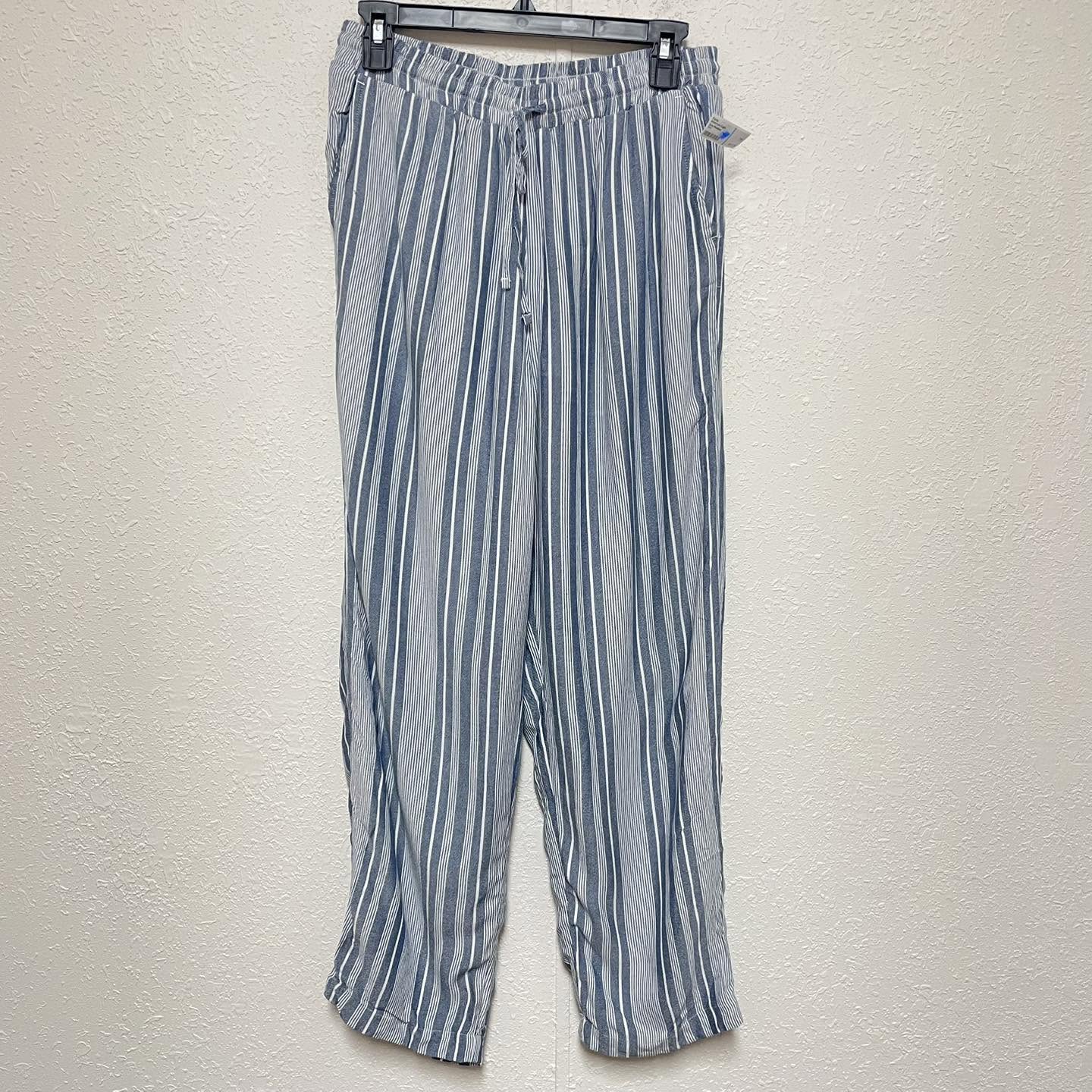 Pants American Eagle Size Medium