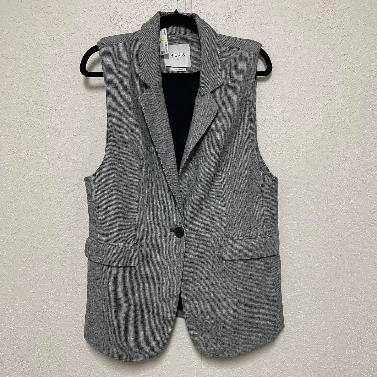 Vests Ricki's Size Medium