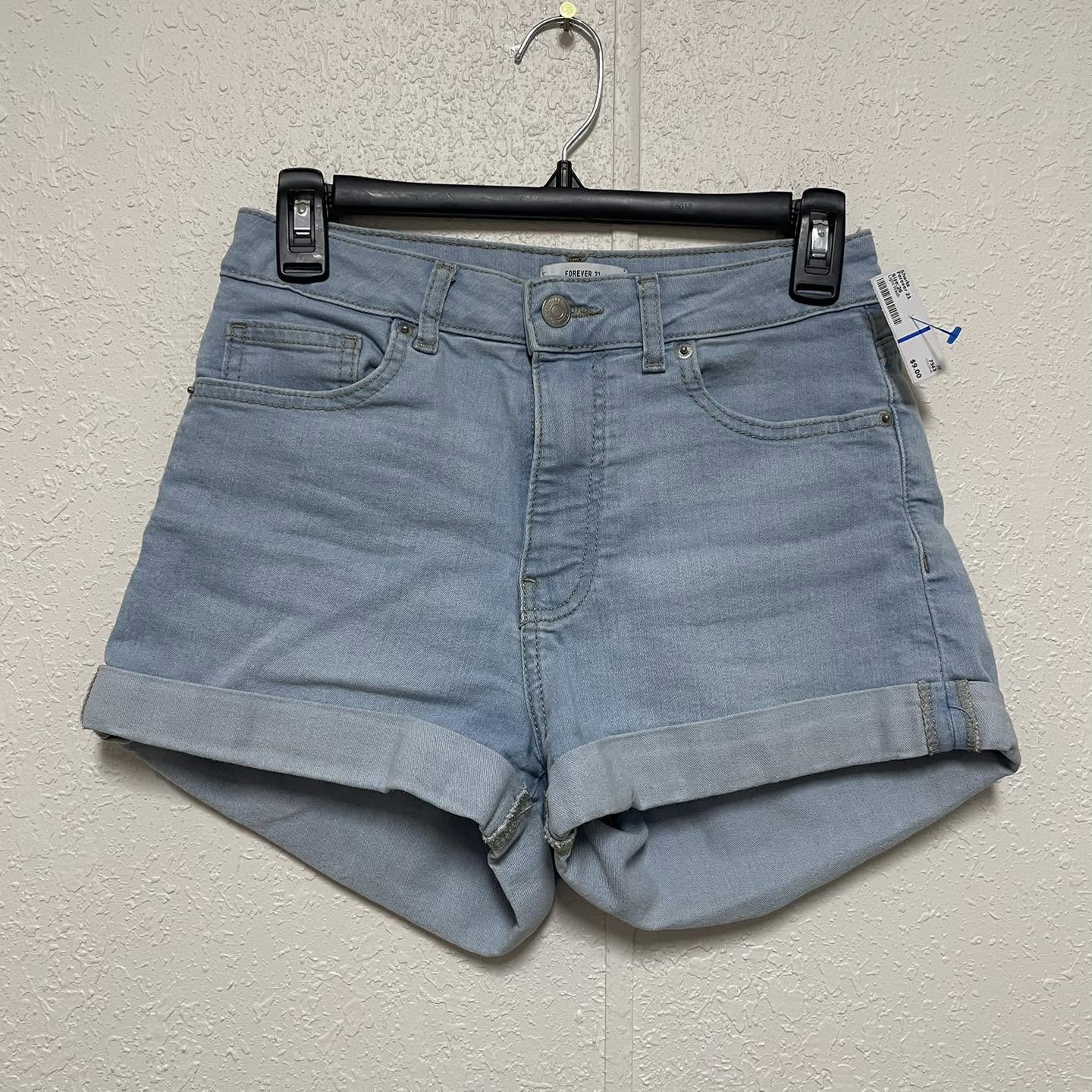 Shorts Forever 21 Size 26