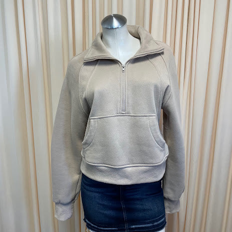 Sweaters Aemi + Co Size Small