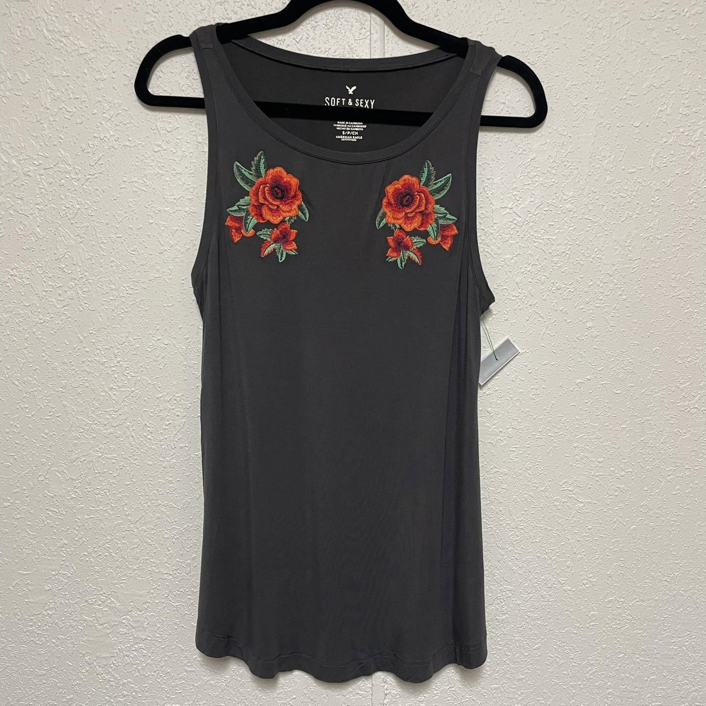 Tank Top American Eagle Size Small