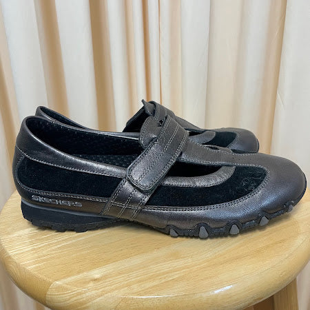 Flats Skechers Size 8