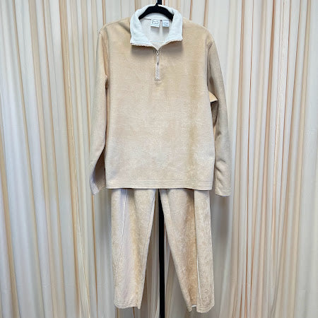 Two Piece Set Alexandra Bartlett Size Large
