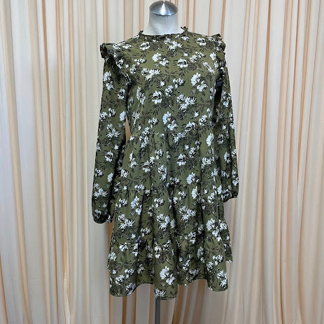 Dresses She + Sky Size Small