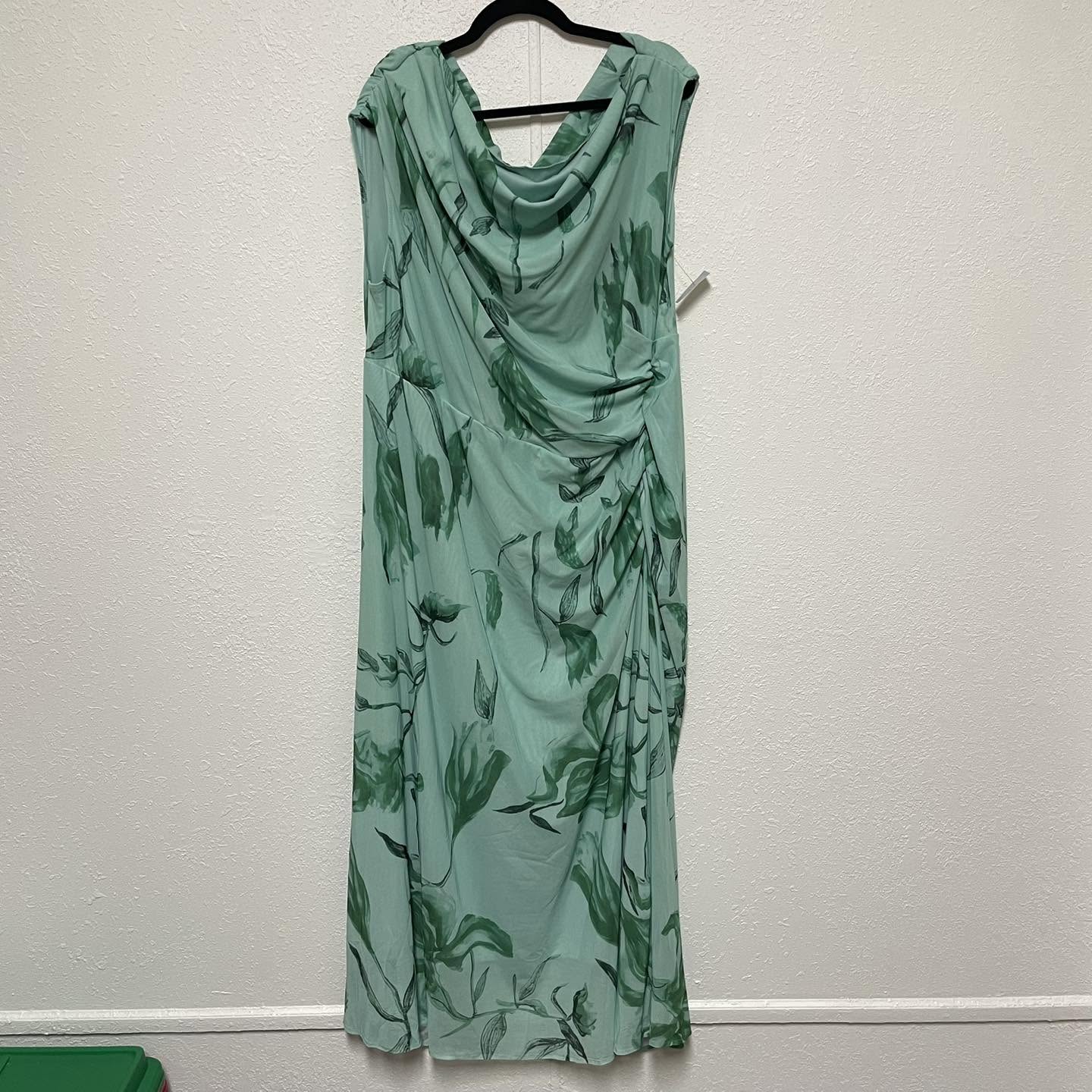 Dresses . Size 4XL