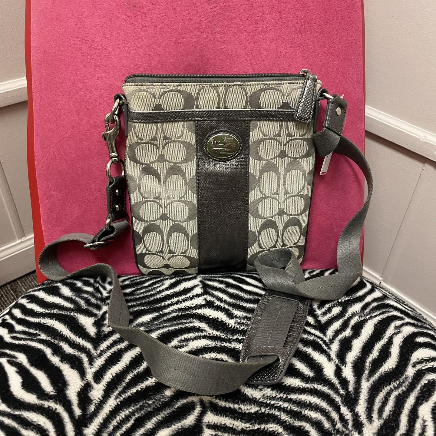Crossbody Coach