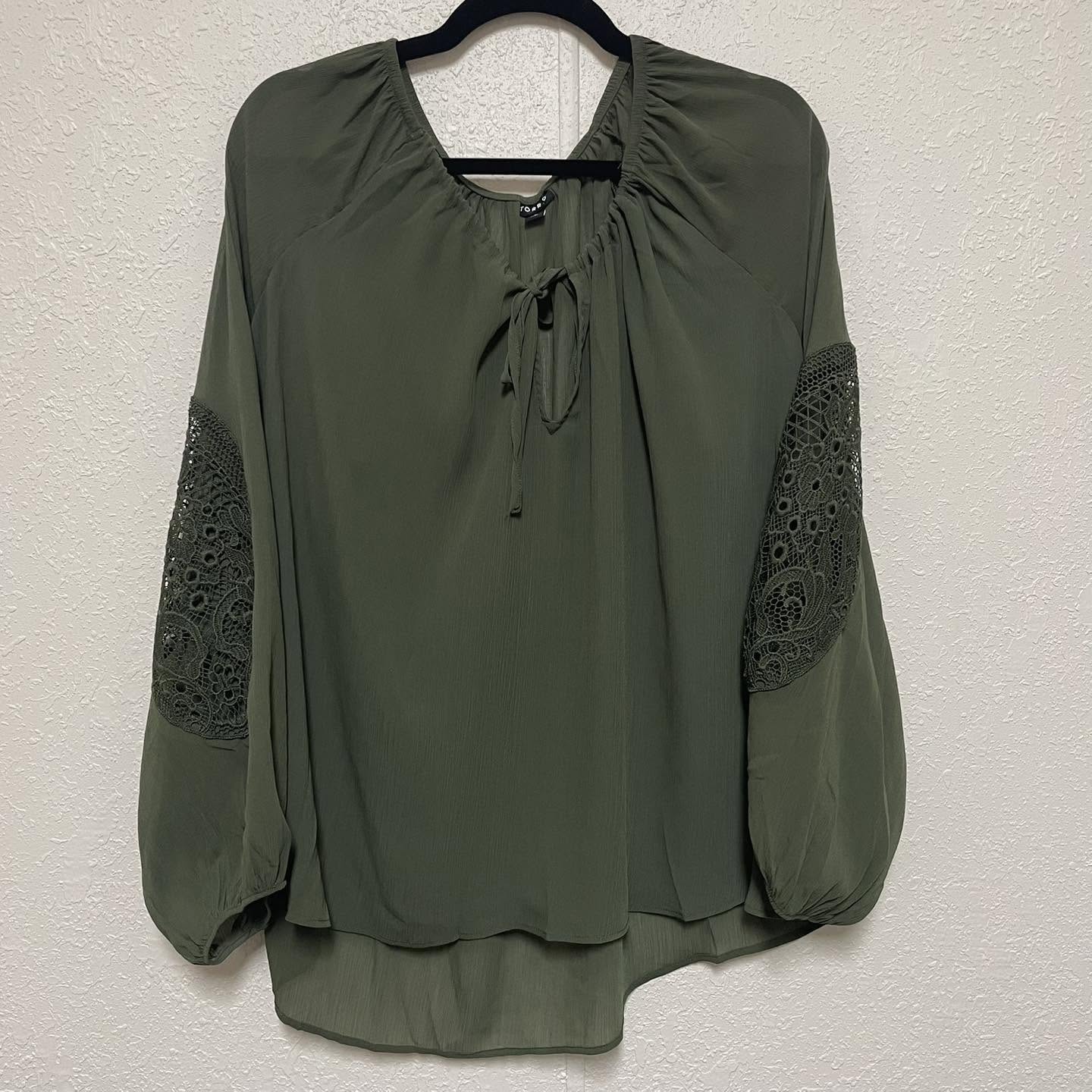 Top Torrid Size 0XL