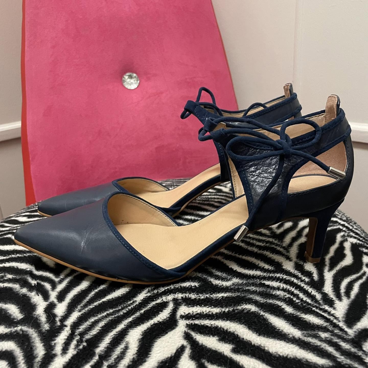 Heels Franco Sarto Size 8
