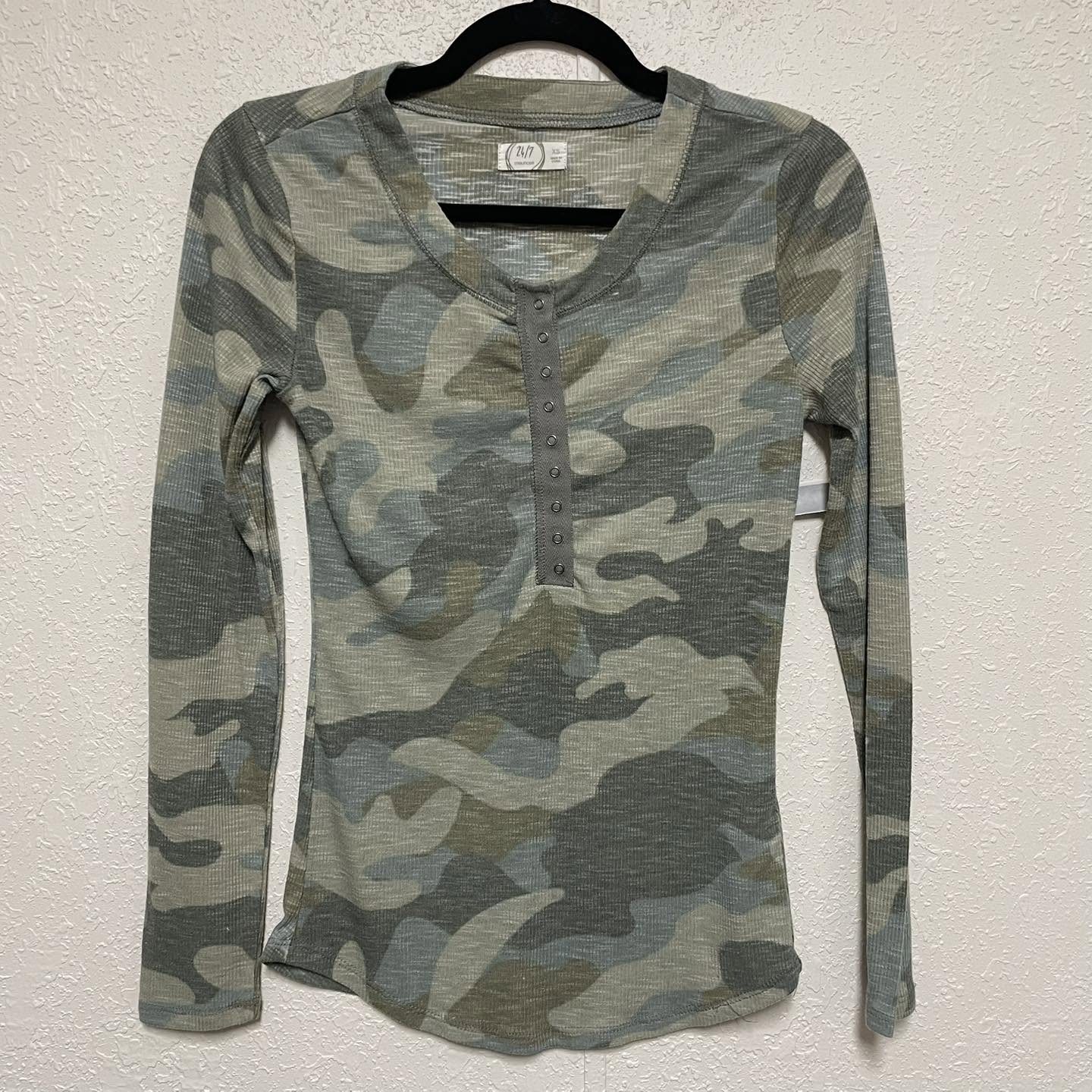Top Maurices Size XS