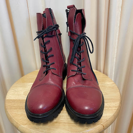 Boots Mark Jenkins Size 9