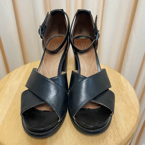 Heels Clarks Size 7.5