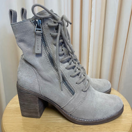 Booties Dolce Vita Size 7.5
