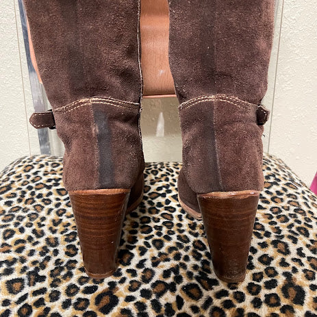Boots Zodiac Size 8