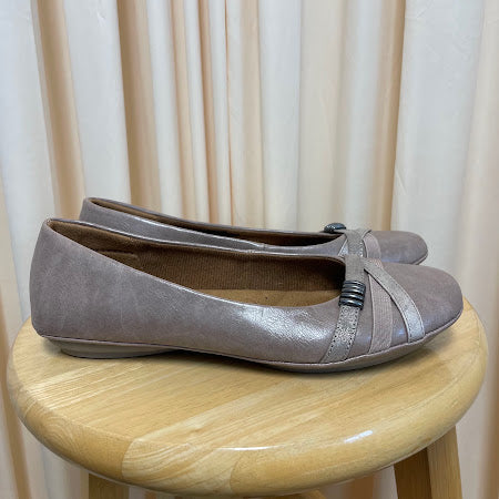 Flats Sofft Size 8.5