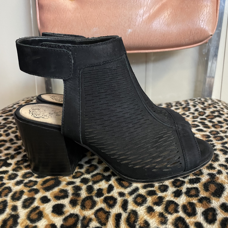 Heels Vince Camuto Size 5.5