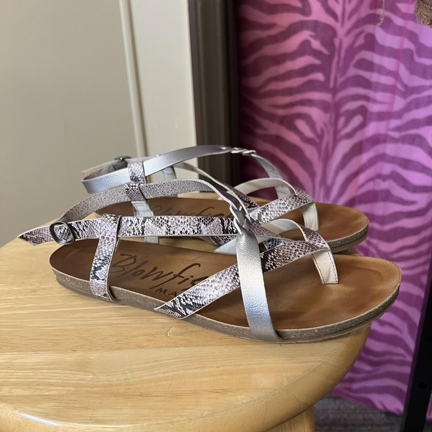 Sandals Blowfish Size 8