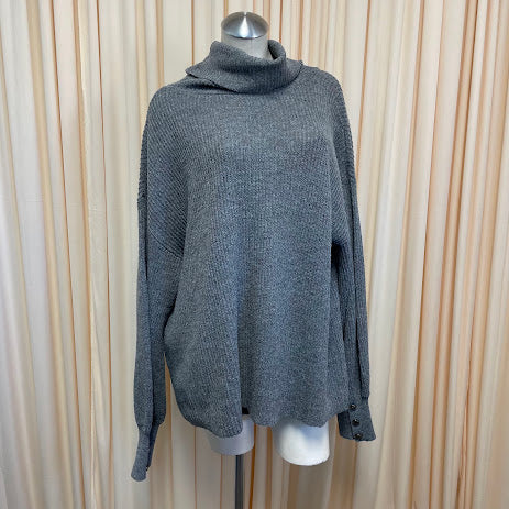 Sweaters . Size 2XL