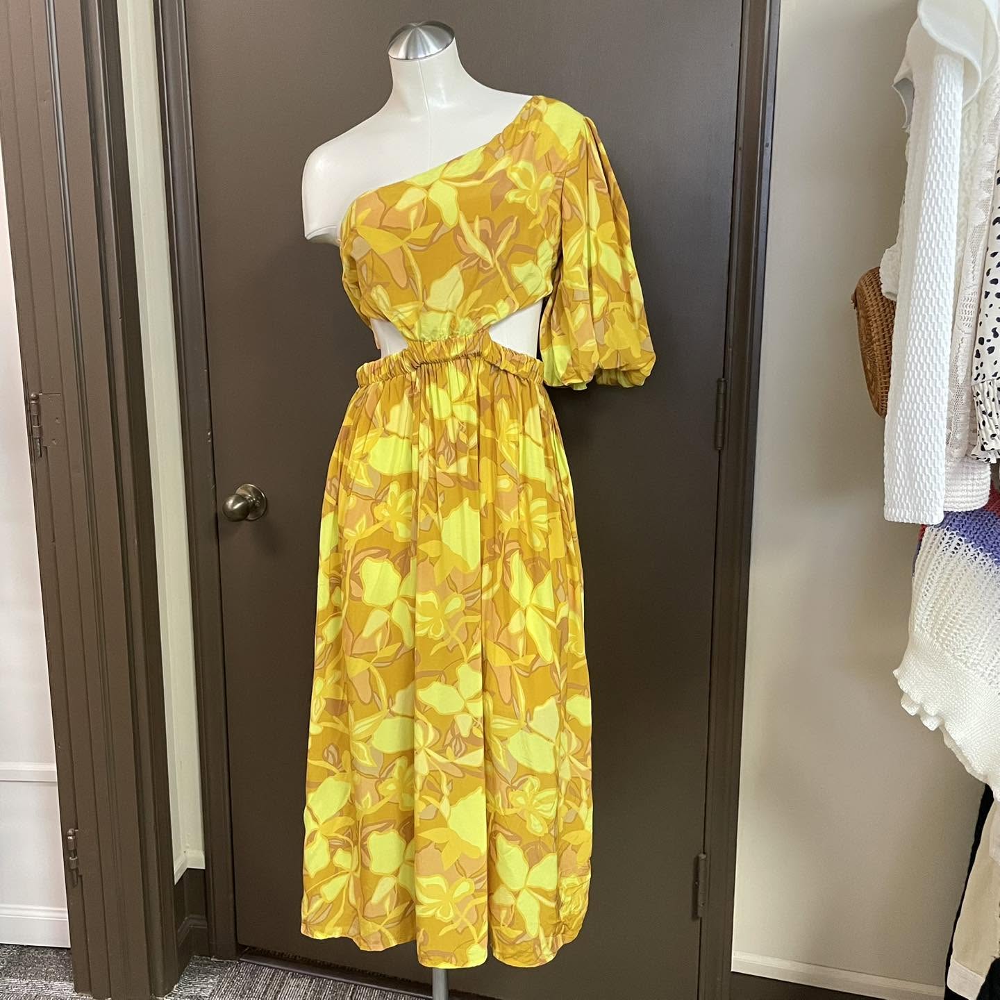 Dresses Olivaceous Size Large