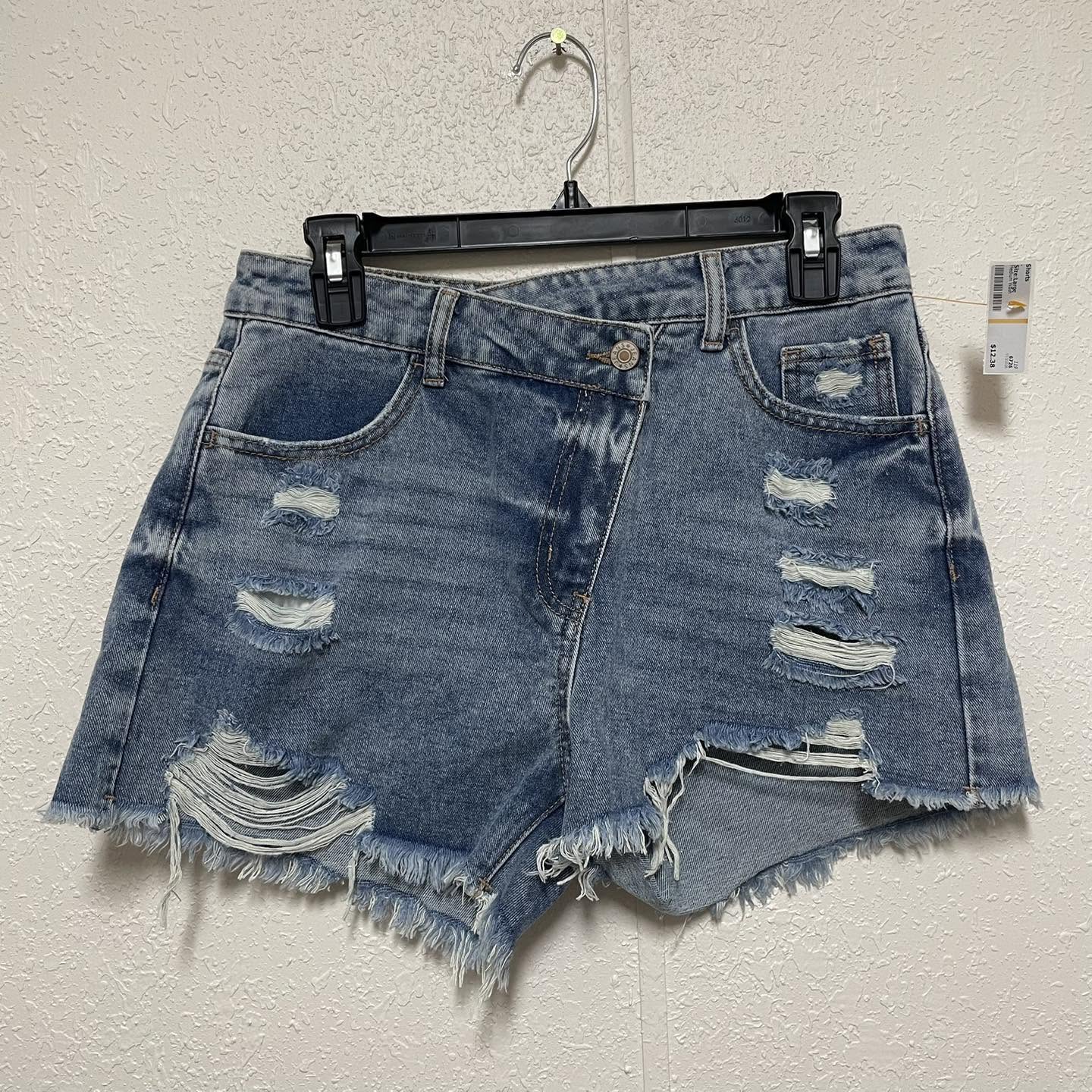 Shorts . Size Large