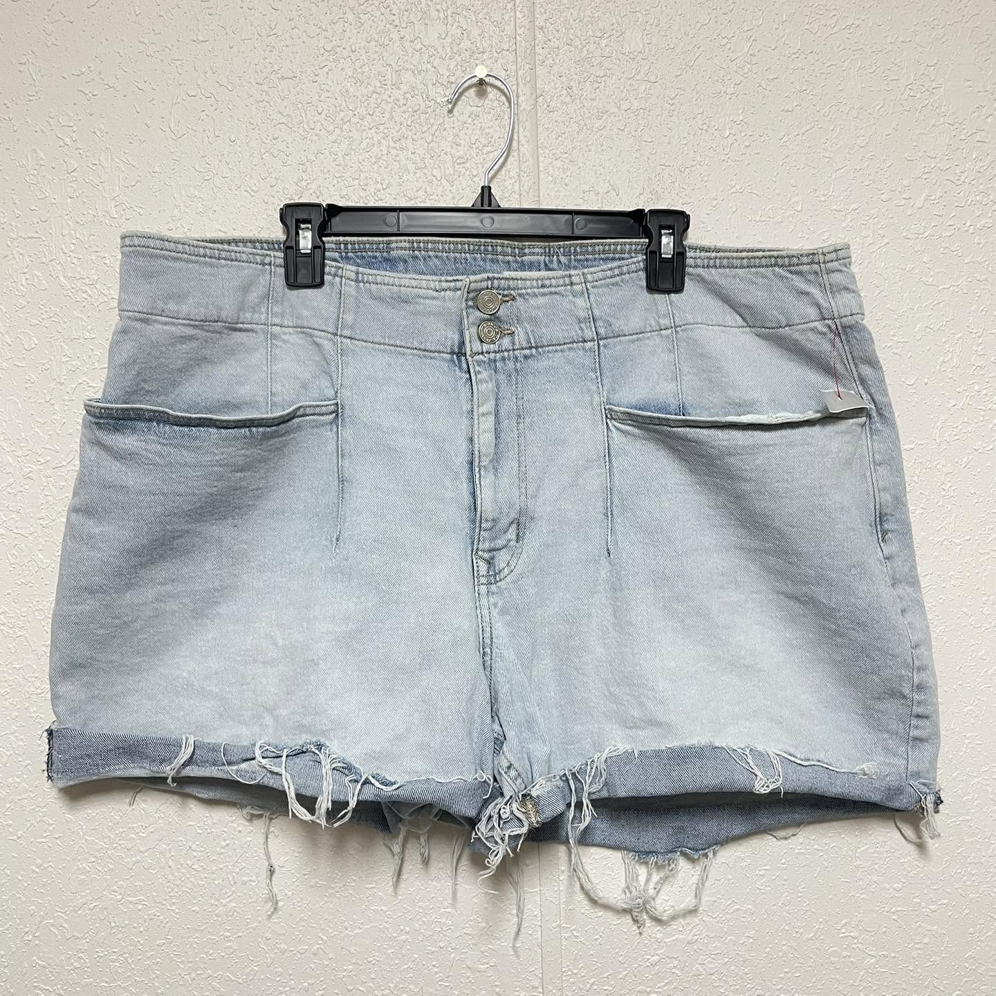 Shorts Maurices Size 24