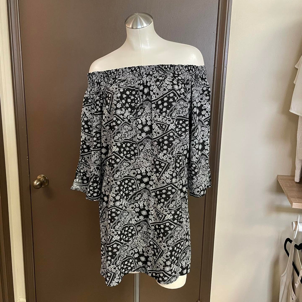 Dresses Molly Bracken Size Medium
