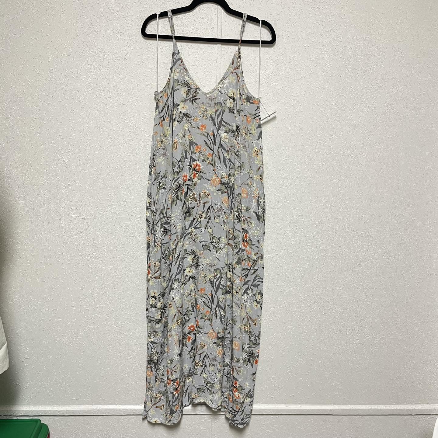 Dresses Lovestitch Size M/L