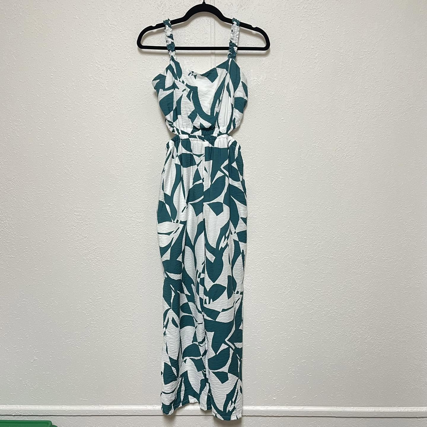 Jumpsuit Maurices Size Small