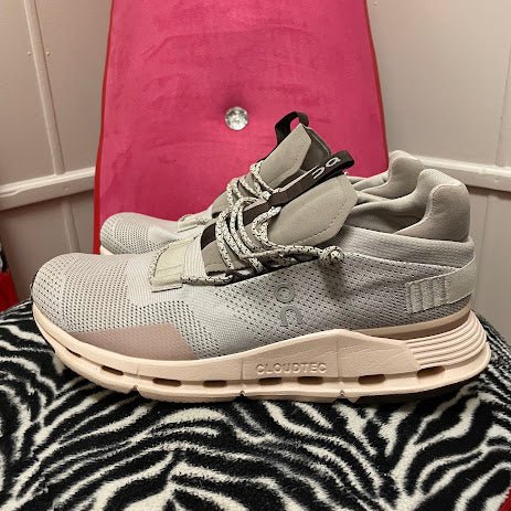 Sneakers On Cloud Size 10.5