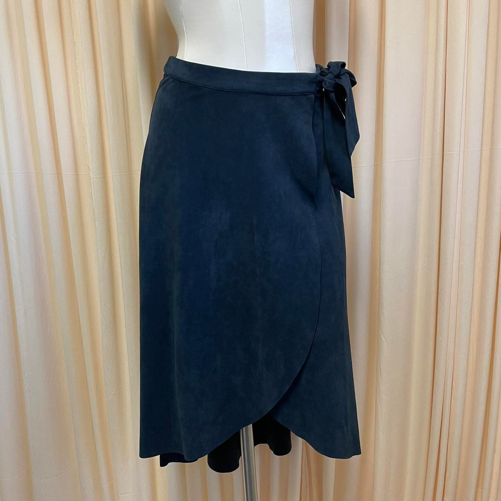 Skirts Lush Size Small
