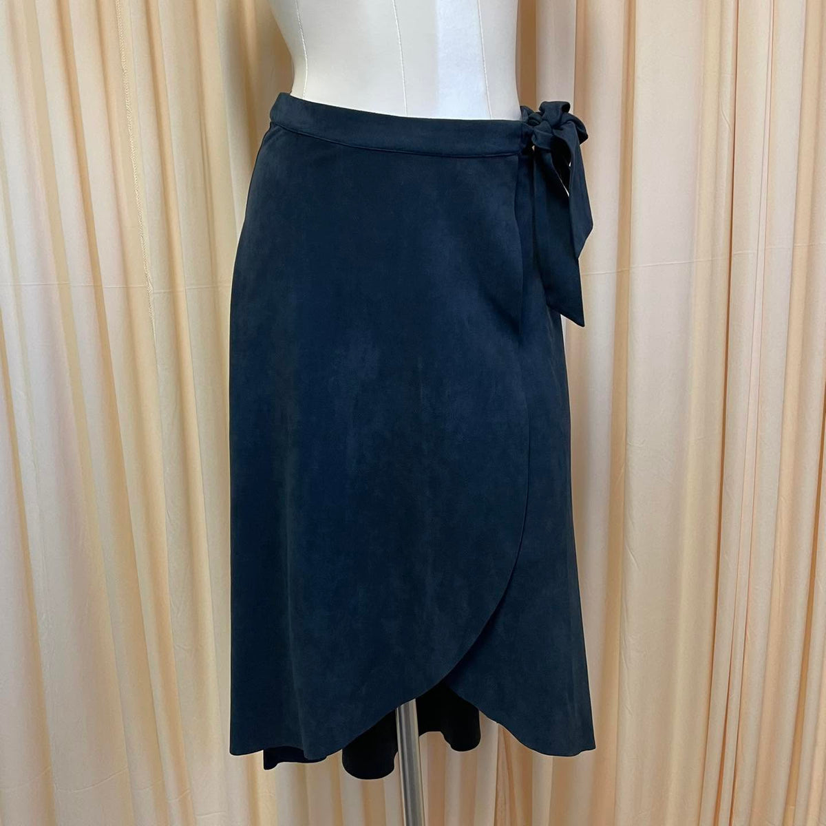 Skirts Lush Size Small