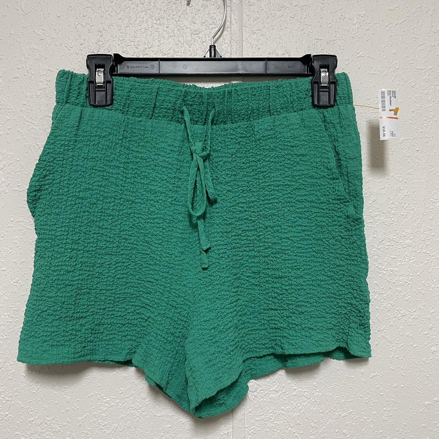 Shorts GILLI Size Medium