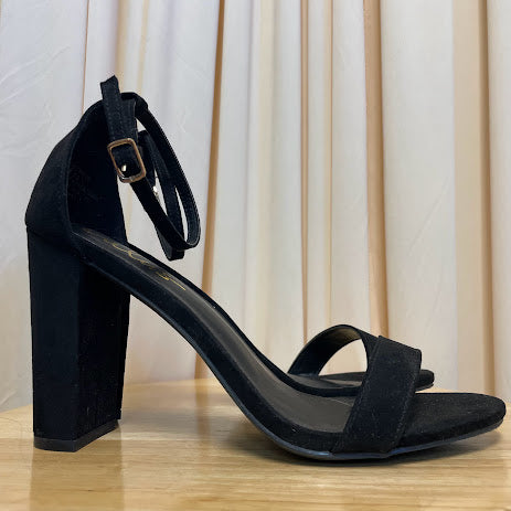 Heels Lulus Size 8.5