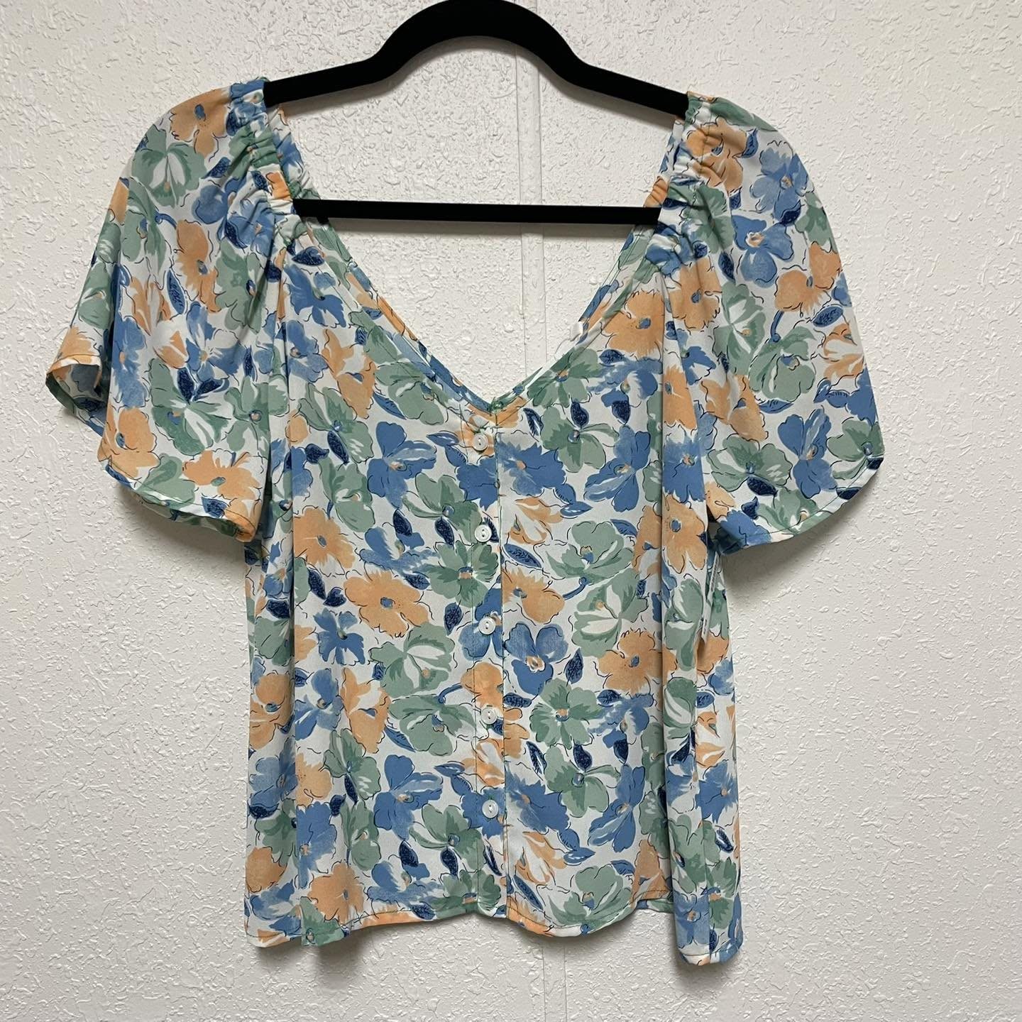 Top Lush Size Small