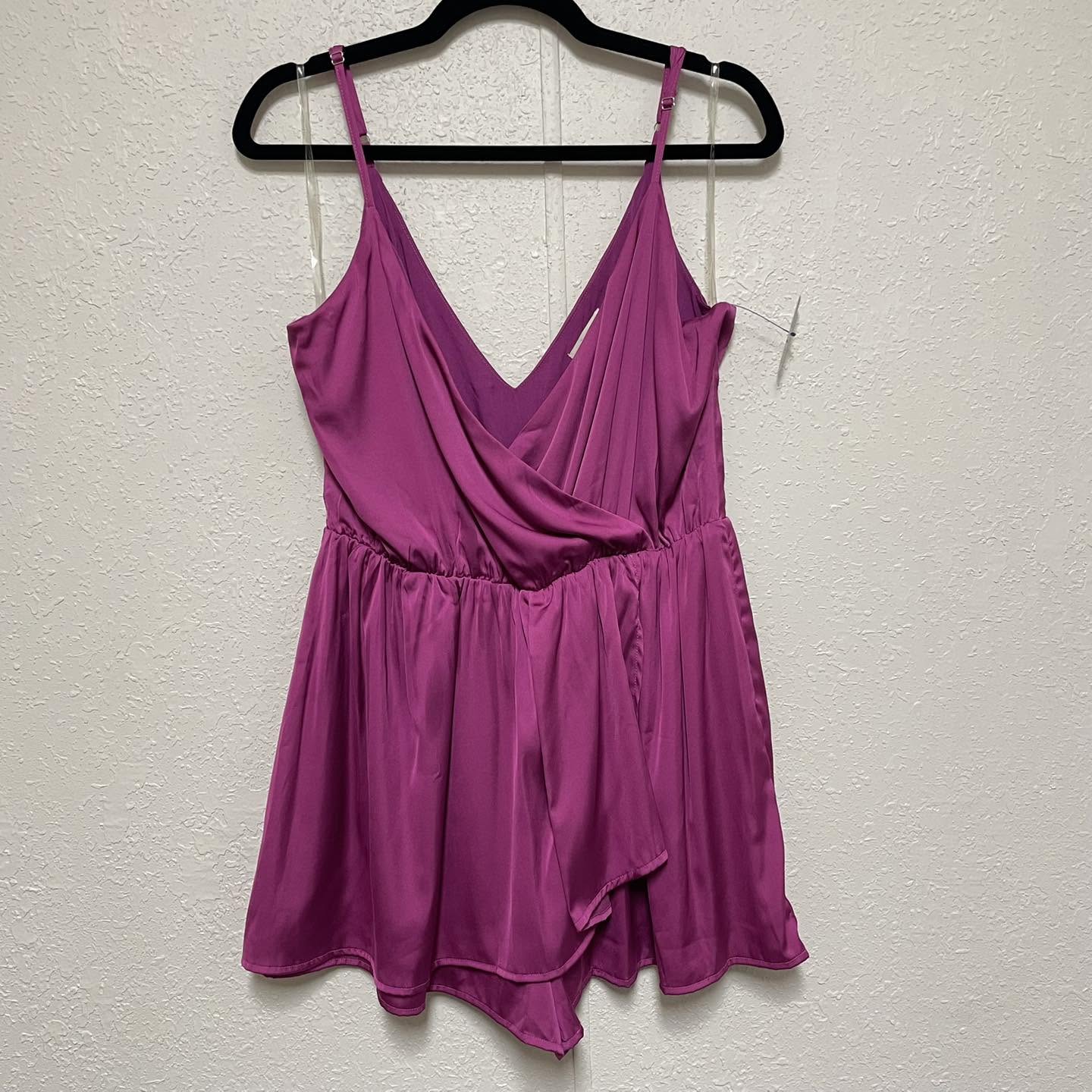 Romper Mainstrip Size Large