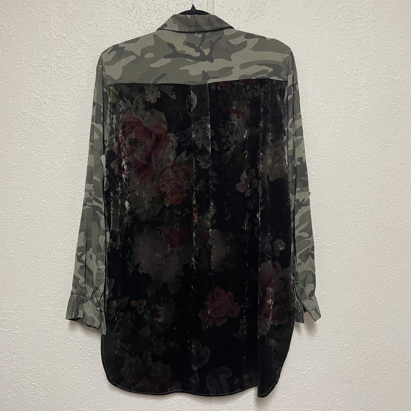 Top Mainstream Boutique Size Medium