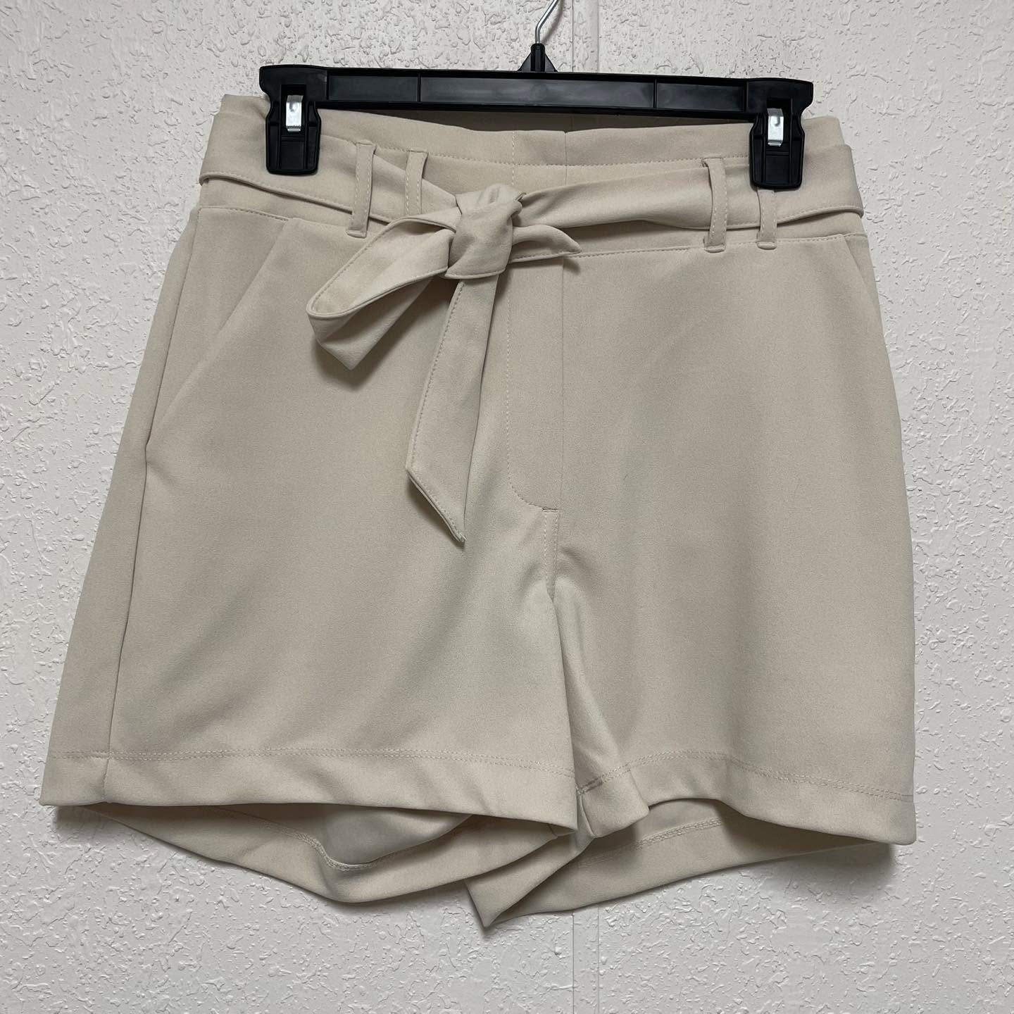 Shorts Maurices Size Small