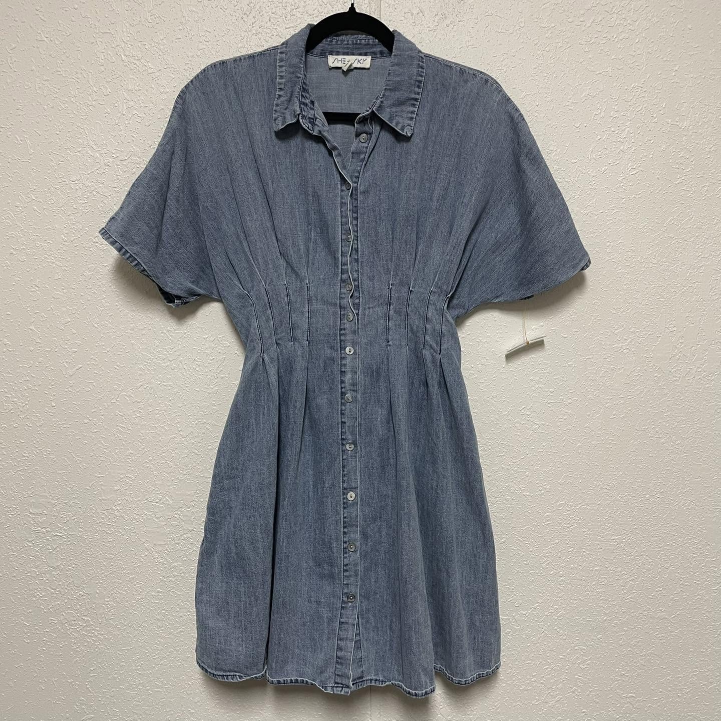 Dresses She + Sky Size Small