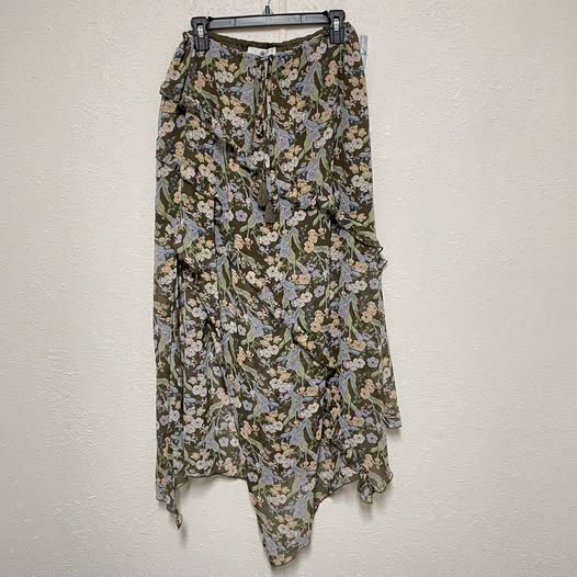 Skirts Everyday Chic Size Small