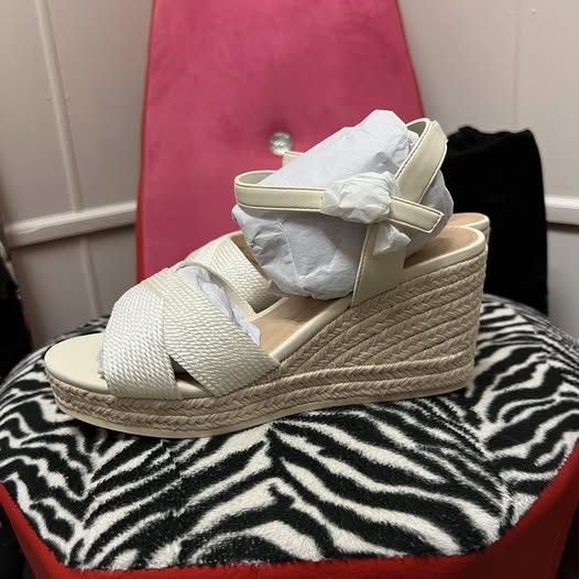 Heels MIA Size 6.5