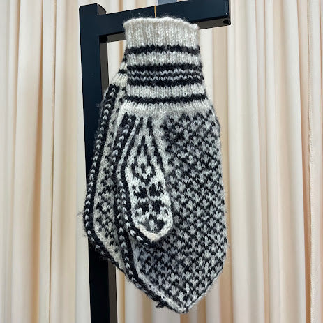 Gloves