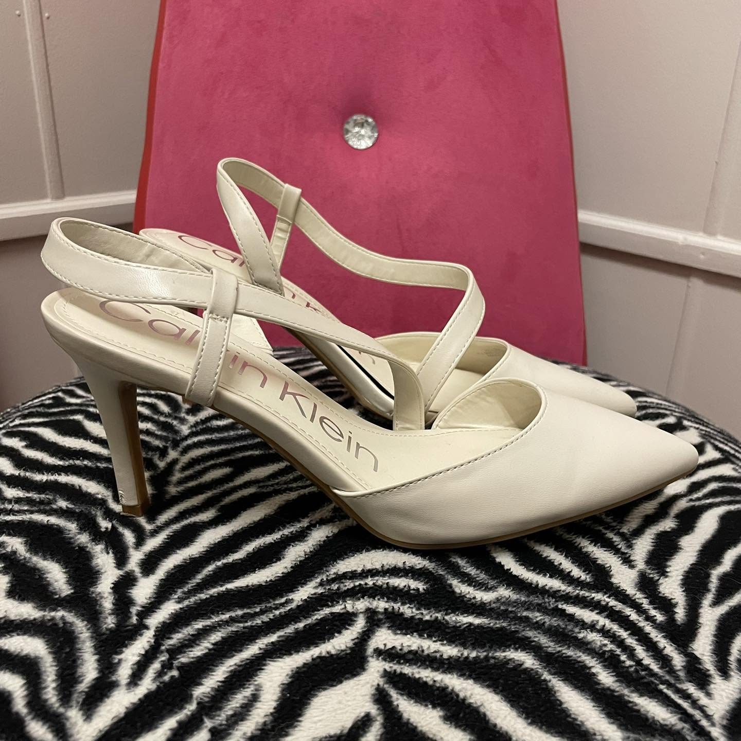 Heels Calvin Klein Size 8