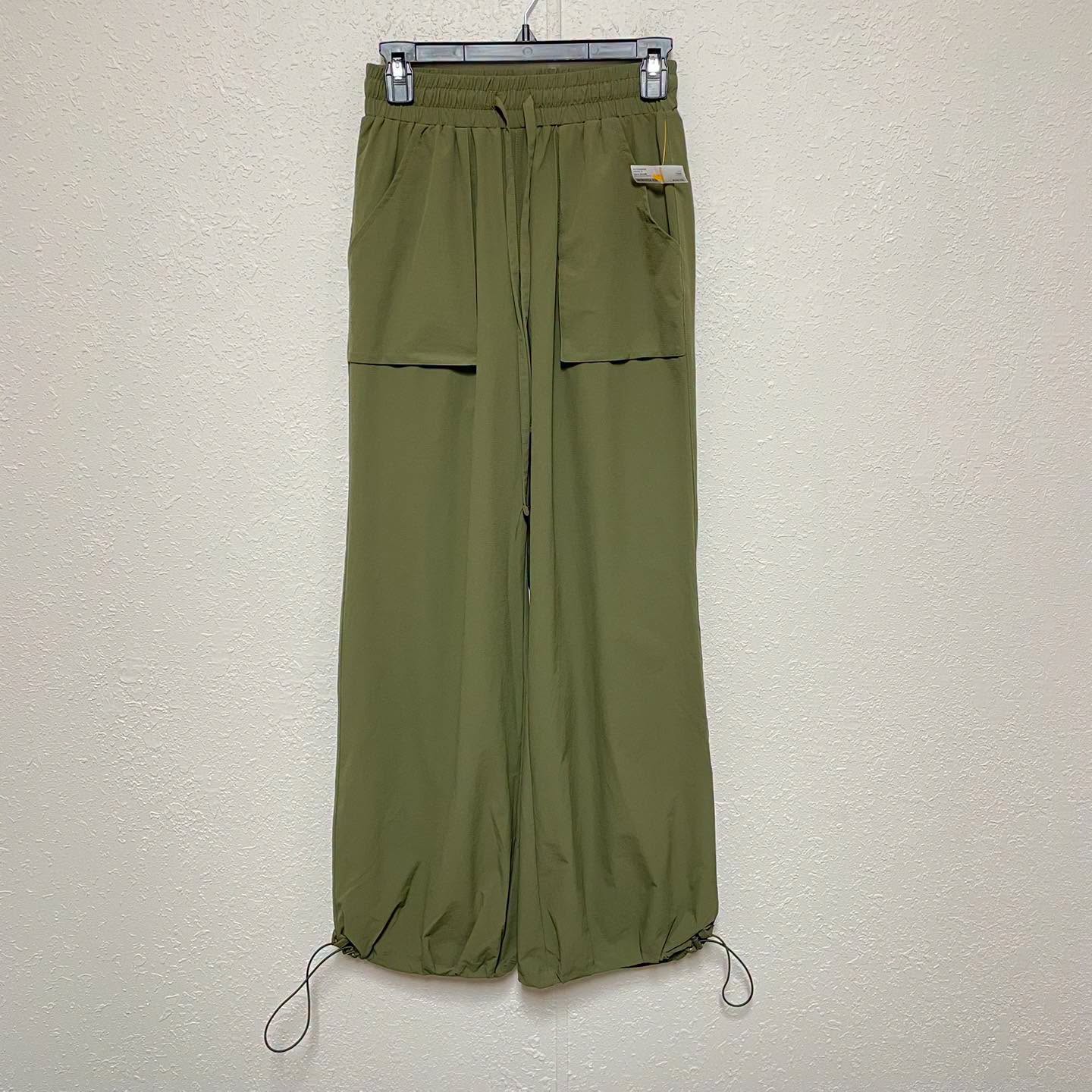 Activewear mono b Size Small