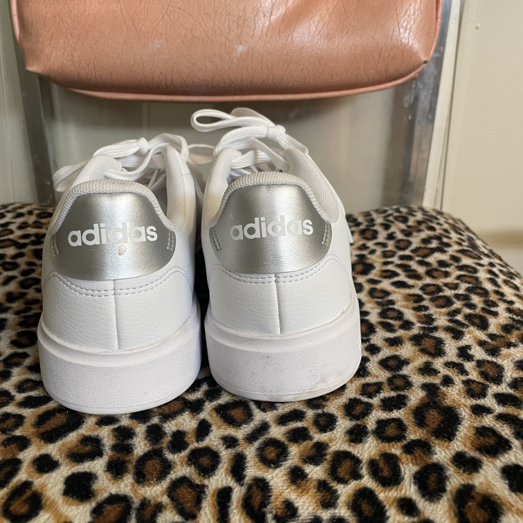 Sneakers Adidas Size 8.5