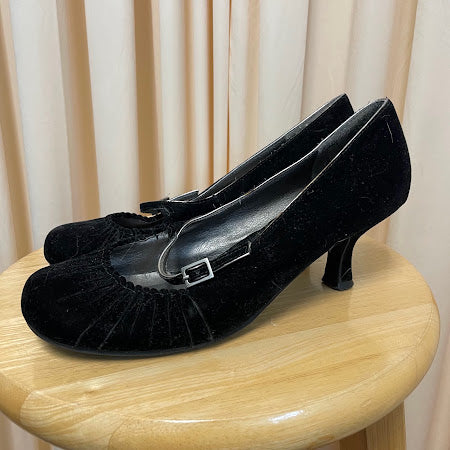 Heels Vintage Size 8.5