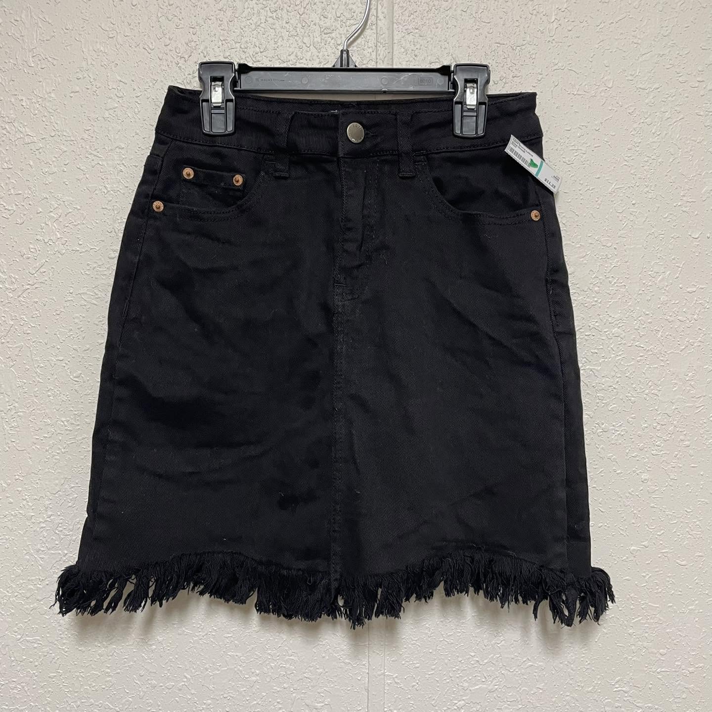 Skirts I&M Black Label Size Small