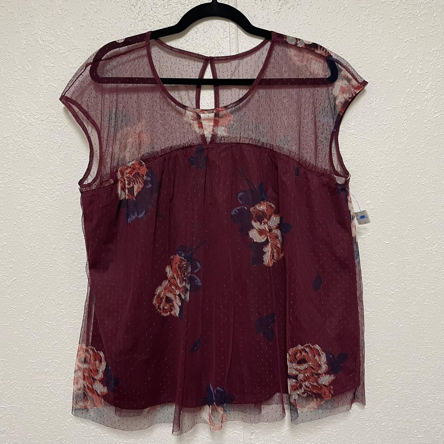 Top Maurices Size 2XL